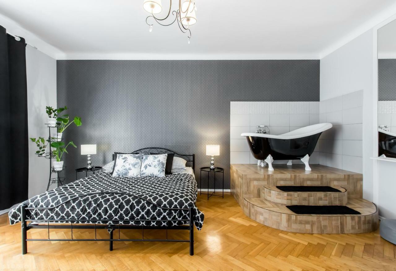 Clicktheflat Apartment Chmielna 7 Warszawa Exteriör bild