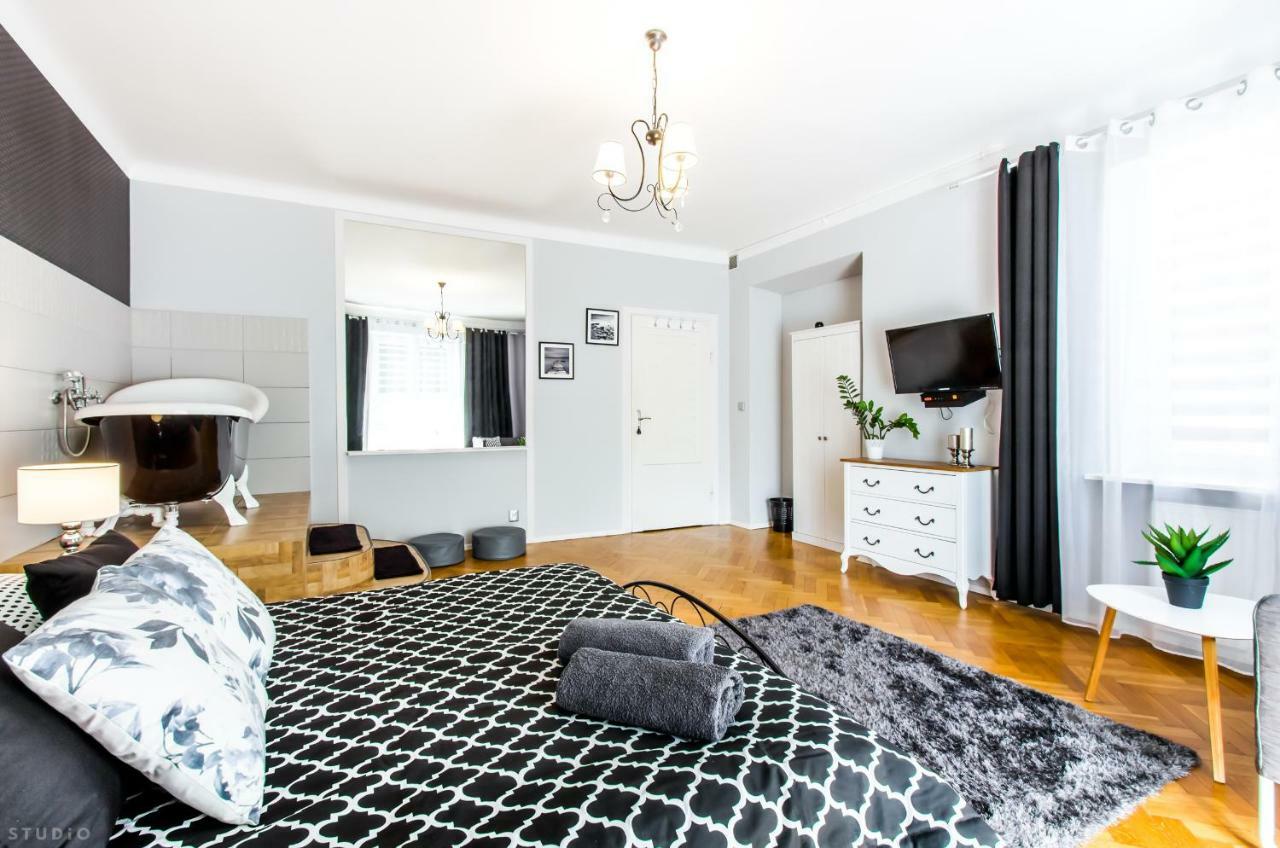 Clicktheflat Apartment Chmielna 7 Warszawa Exteriör bild